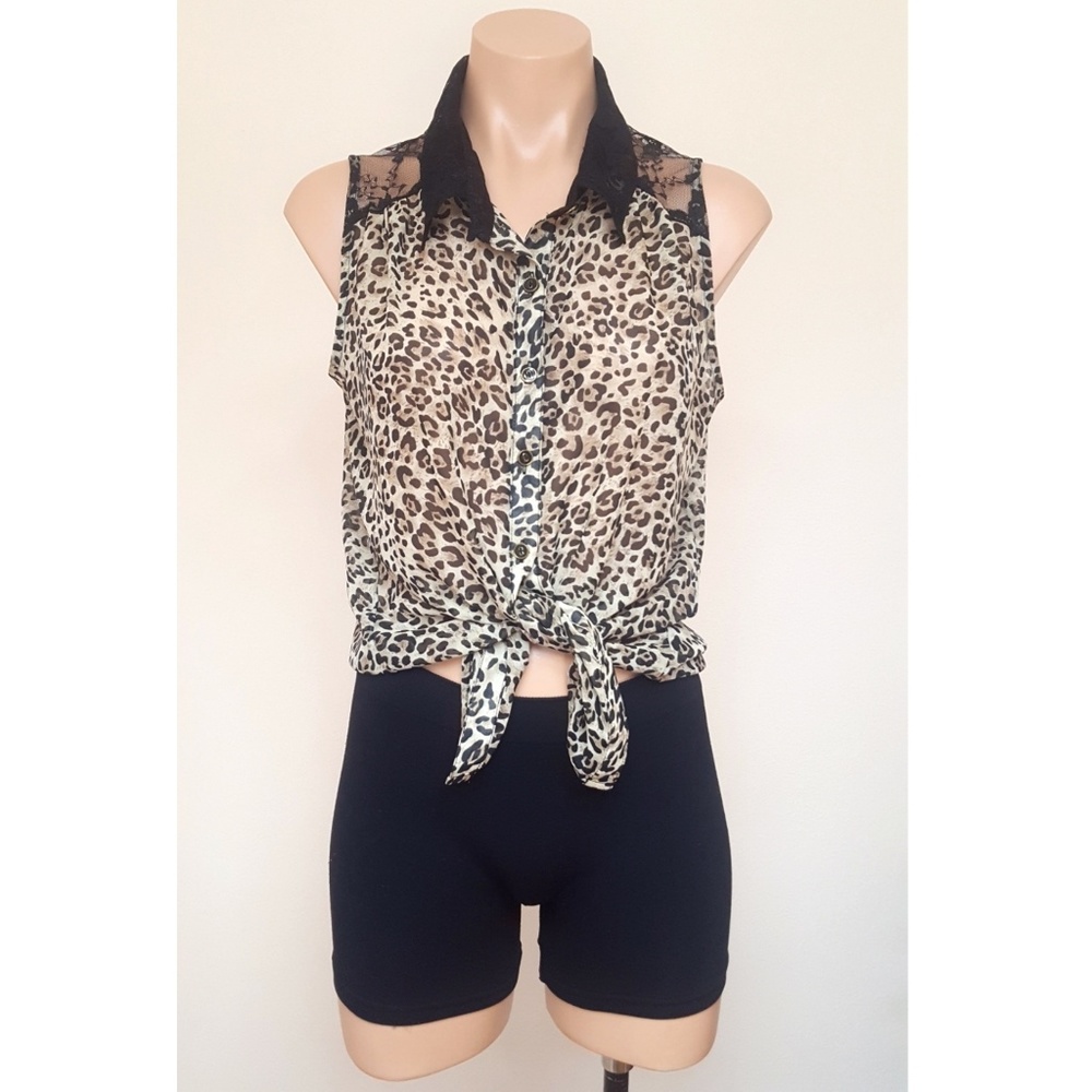 Leopard Print Sleeveless Button Down Top